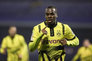 记者：多特注册吉滕斯，球员无法代表切尔西或其他球队参加世俱杯