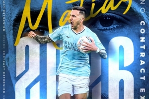 官方：拉齐奥与贝西诺续约，签下1+1合同