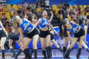 青春活力！媒体人晒NBL长沙勇胜啦啦队的舞蹈表演视频