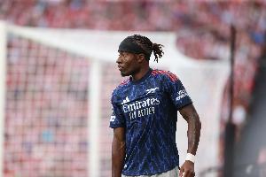 记者：马杜埃凯预计最多伤缺8周，不排除稍微提前复出