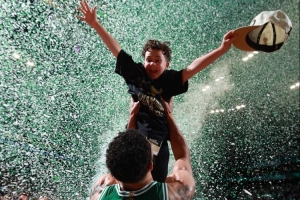 塔图姆：受伤后儿子给予我信心 他认为我可以恢复如初