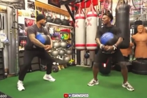 利拉德谈复出时间：可能下下个赛季开始的时候 跟腱可不能乱来