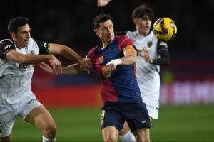 莱万：弗里克没有对我提出任何特别要求 希望加维早日康复