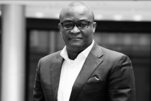 卢卡库父亲去世，比利时国家队致哀：思念和祈祷与卢卡库家人同在