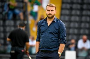 维罗纳主帅：3场比赛40次射门0进球，没拿到积分时获得称赞也没用