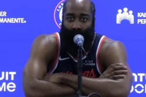 哈登：我重点加强了体能和力量训练 球队补强了各位置的短板