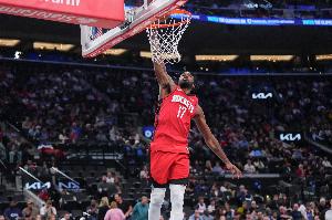 会和火箭提前续约？伊森：你能问但我拒绝回答 不讨论合同问题