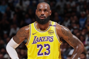 詹姆斯：无论本赛季结果如何都会全情投入 终点很快就会到了