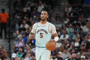 还得成长！卡斯尔11中3得16分5板8助3断6失误 罚球11中9