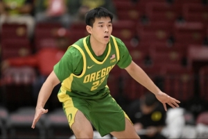 收获NCAA生涯首个运动战进球！林葳8分钟5中1&三分4中0得到2分2板